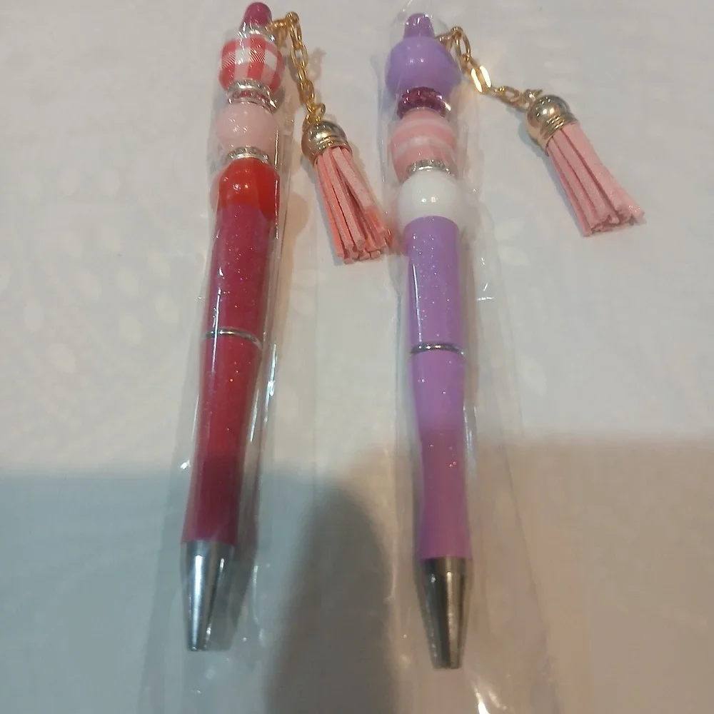 2 Handmade Valentine Ink Pens, Brand New!‎ With Hanging Tassles